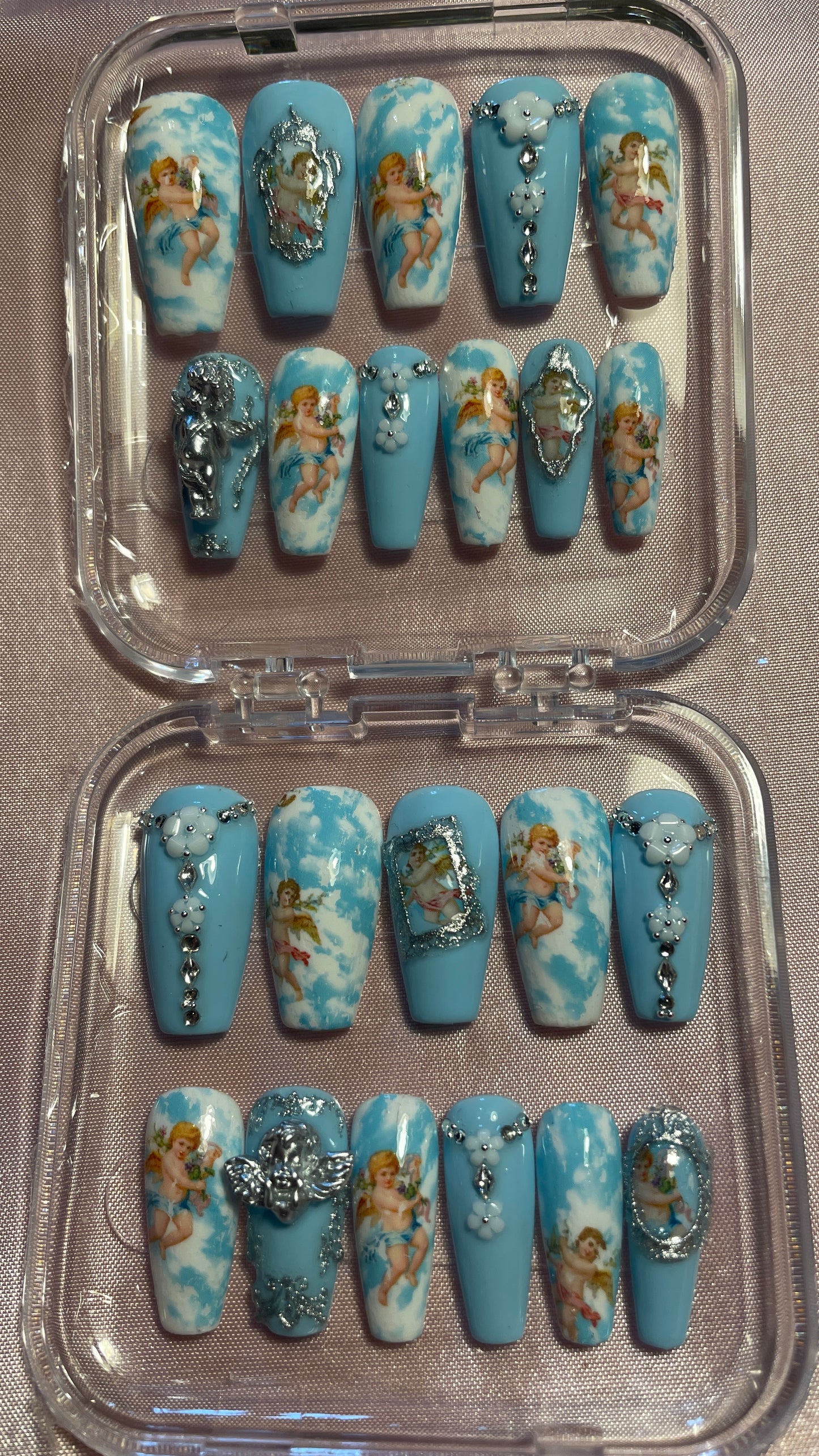 Petits anges, bleu, argent, et strass. Kit toutes tailles incluses. Réutilisables, Press-on nails, faux ongles. Finition brillante