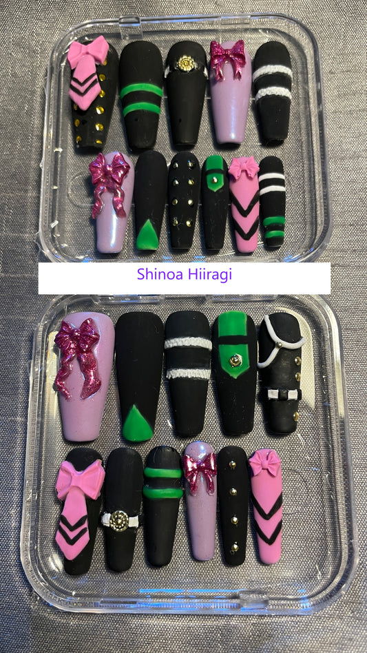 Shinoa Hiiragi. Kit complet ou sur mesure. Réutilisables, Press-on nails, faux ongles. (Modèle présenté  : ballerine long)