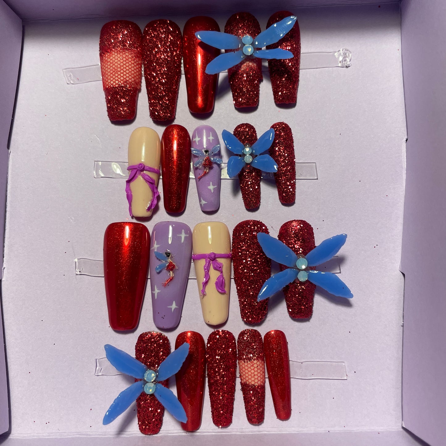 Musa Winx. Cosplay. Rouge chromé et sucre pailleté rouge. Kit toutes tailles incluses. Réutilisables, Press-on nails, faux ongles