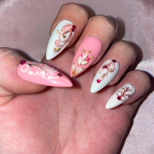 Rose et blanc à motifs avec strass framboises. Kit toutes tailles incluses. Réutilisables, Press-on nails, faux ongles, Fini brillant