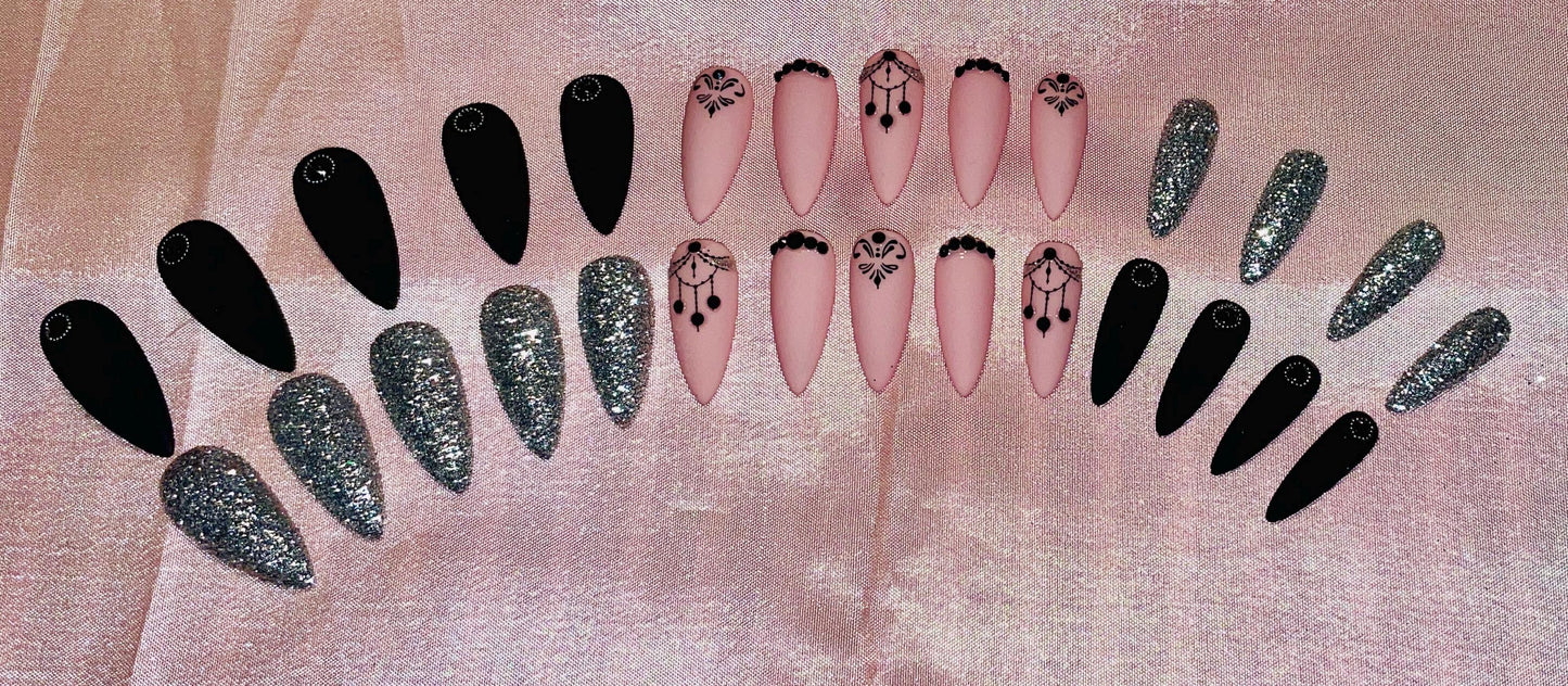 Noir mat, paillettes argent, et rose à motifs. Kit toutes tailles incluses. Réutilisables, Press-on nails, faux ongles, Fini mat
