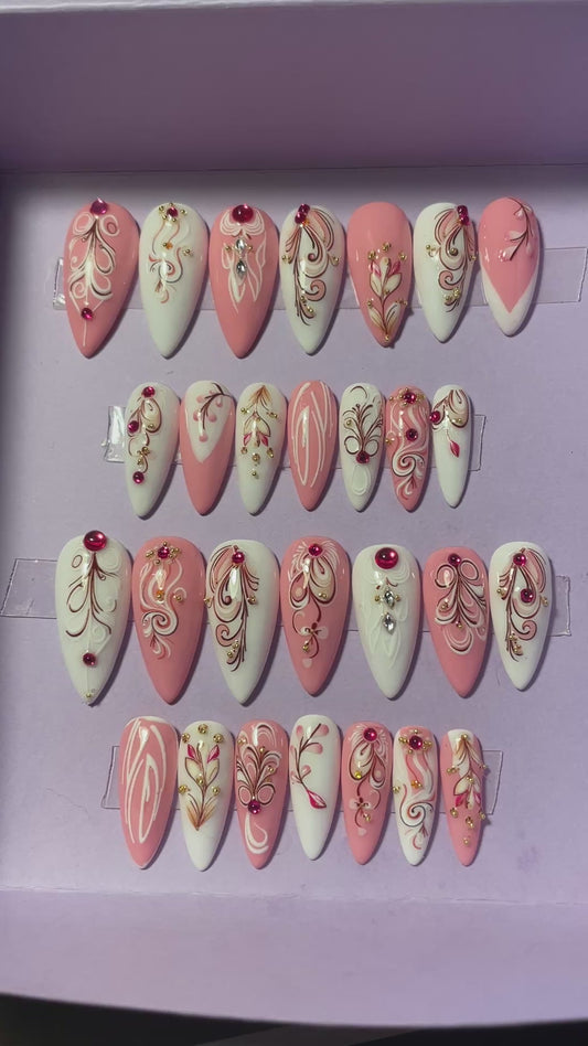 Rose et blanc à motifs avec strass framboises. Kit toutes tailles incluses. Réutilisables, Press-on nails, faux ongles, Fini brillant