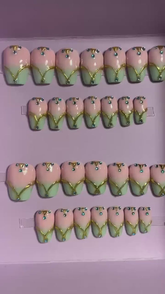Rose dégradé vert avec motifs dorés et strass bleus. Kit toutes tailles incluses. Réutilisables, Press-on nails, faux ongles