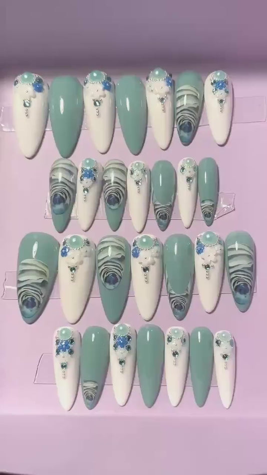 Vert et blanc, fleurs, strass. Kit toutes tailles incluses. Réutilisables. Press-on nails, faux ongles. Finition mate