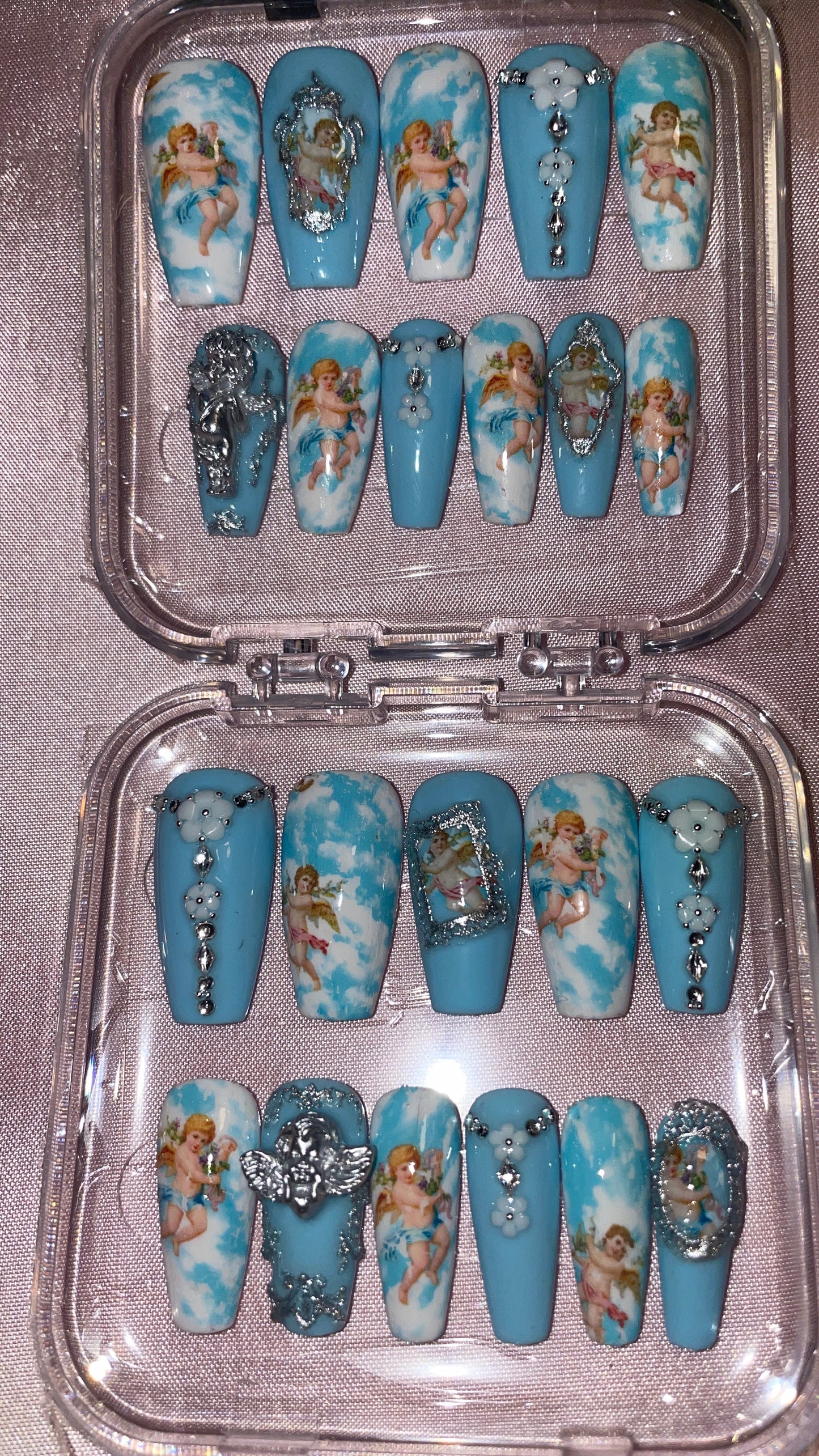 Petits anges, bleu, argent, et strass. Kit toutes tailles incluses. Réutilisables, Press-on nails, faux ongles. Finition brillante