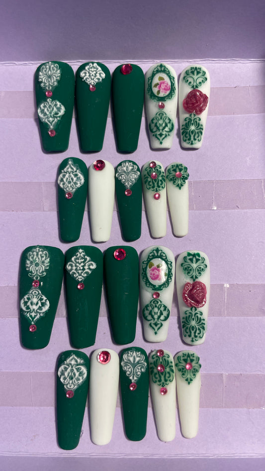 Vert, et blanc avec fleurs roses et strass. Kit complet toutes tailles incluses. Réutilisables, Press-on nails, faux ongles. Finition mate