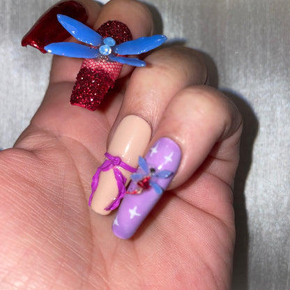 Musa Winx. Cosplay. Rouge chromé et sucre pailleté rouge. Kit toutes tailles incluses. Réutilisables, Press-on nails, faux ongles
