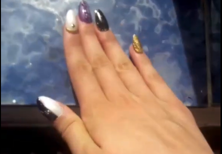 Rumi (KPop Demon Hunters). Kit complet ou sur mesure. Réutilisables, Press-on nails, faux ongles. (Modèle présenté  : amande court))