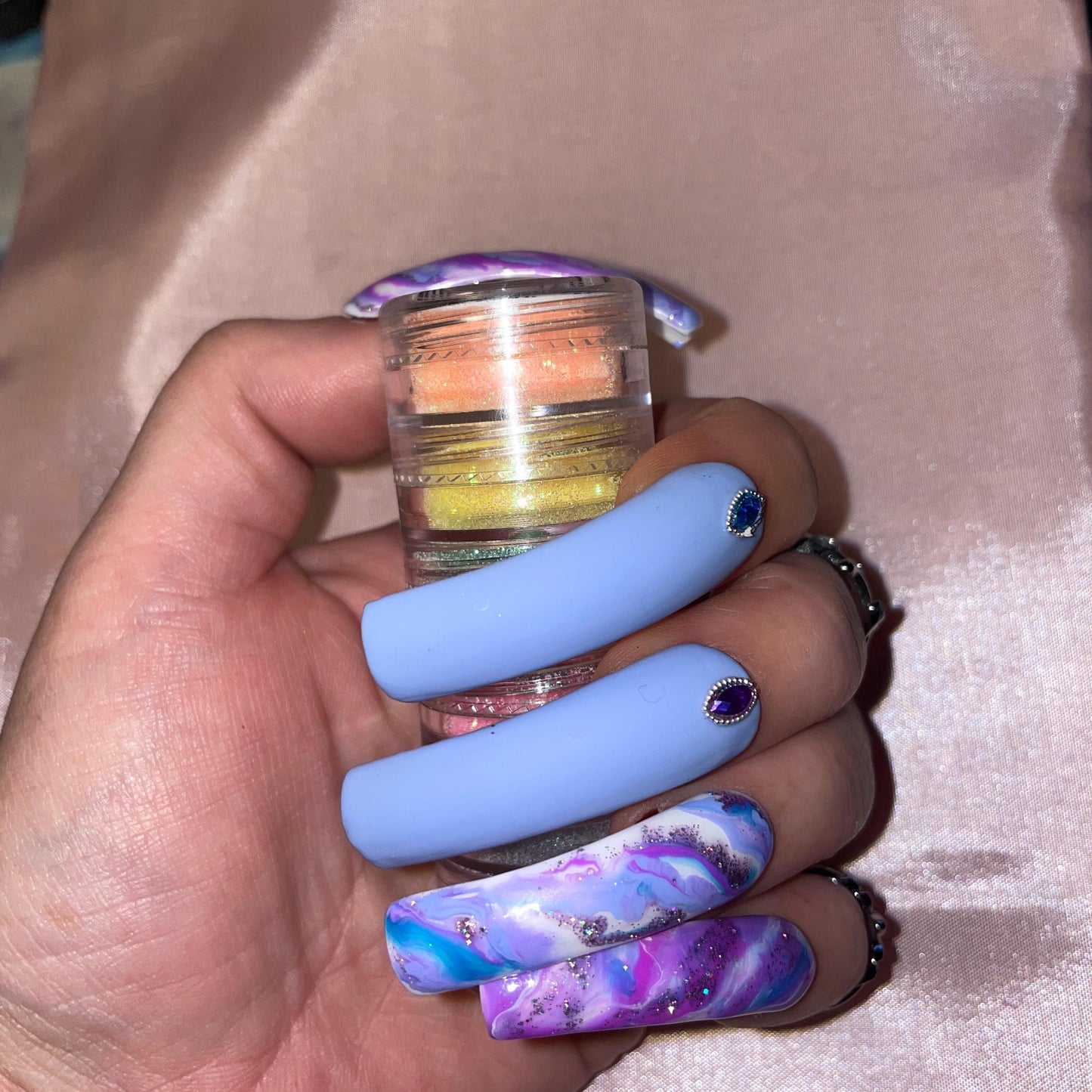 Marbre violet, rose, bleu avec strass. Kit  toutes tailles incluses. Réutilisables, Press-on nails, faux ongles. Finition brillante et mate